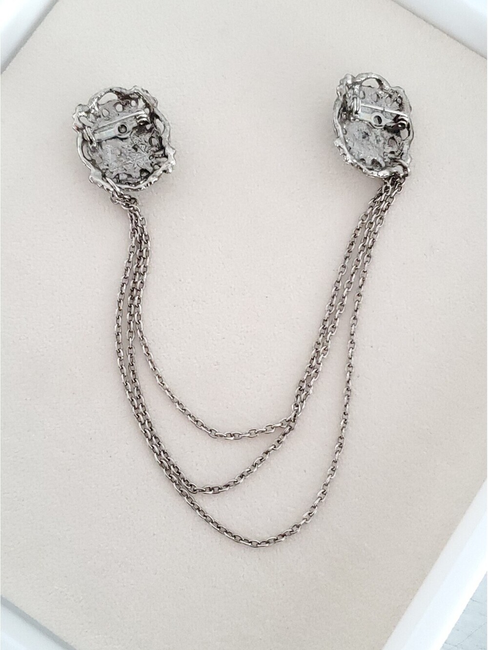 Vintage Style Double Oval Chain Brooch - Picture 5 of 6